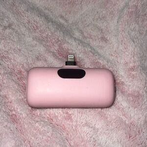 💗pink portable charger💗